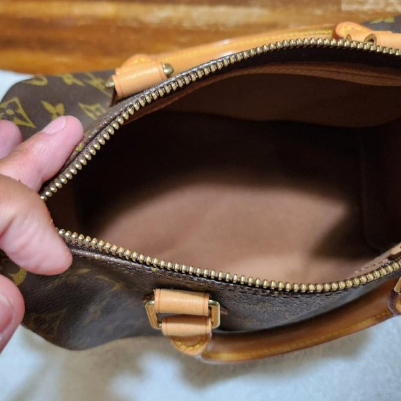 Authentic Louis Vuitton Speedy 25 - Picture 4 of 8
